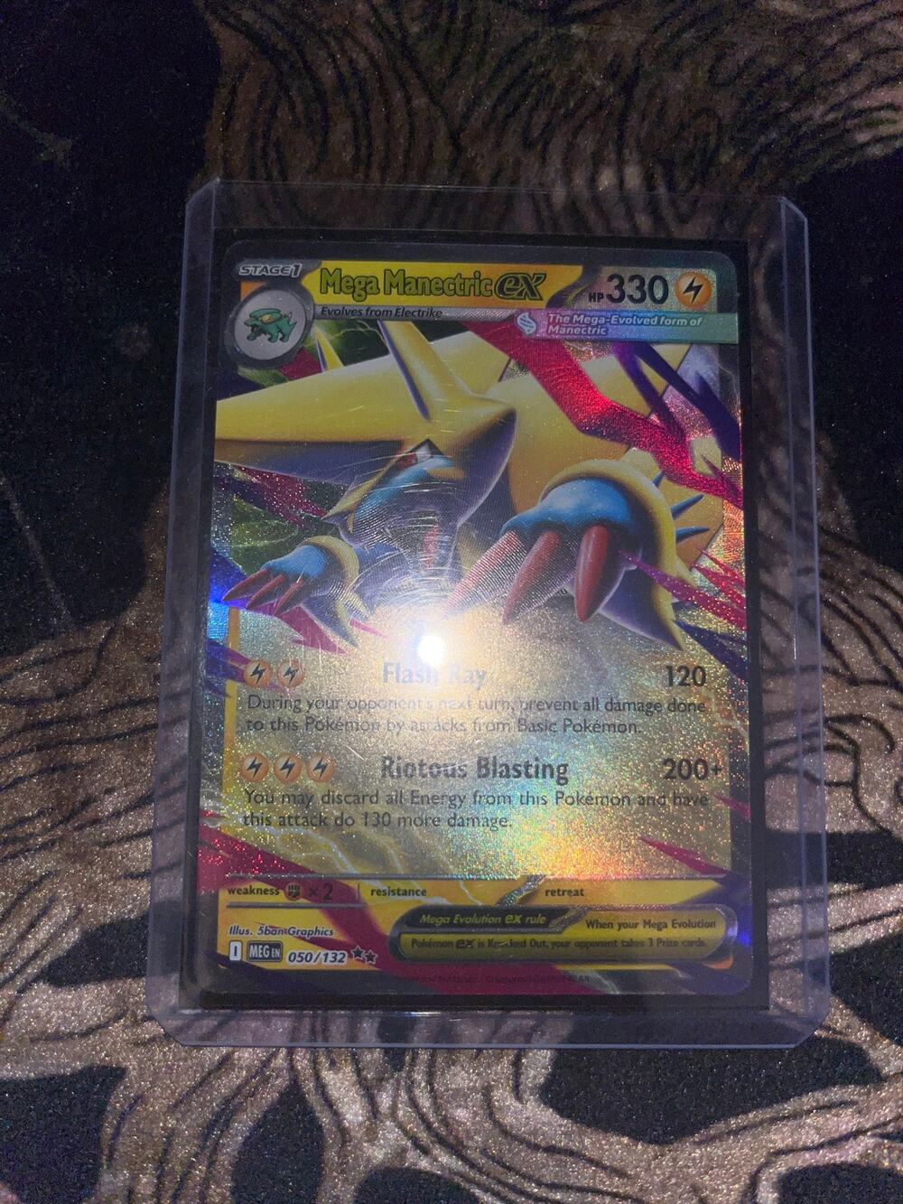 Mega Manectric ex #050/132 from  Pokémon : Mega Evolution (ME01) expansion set